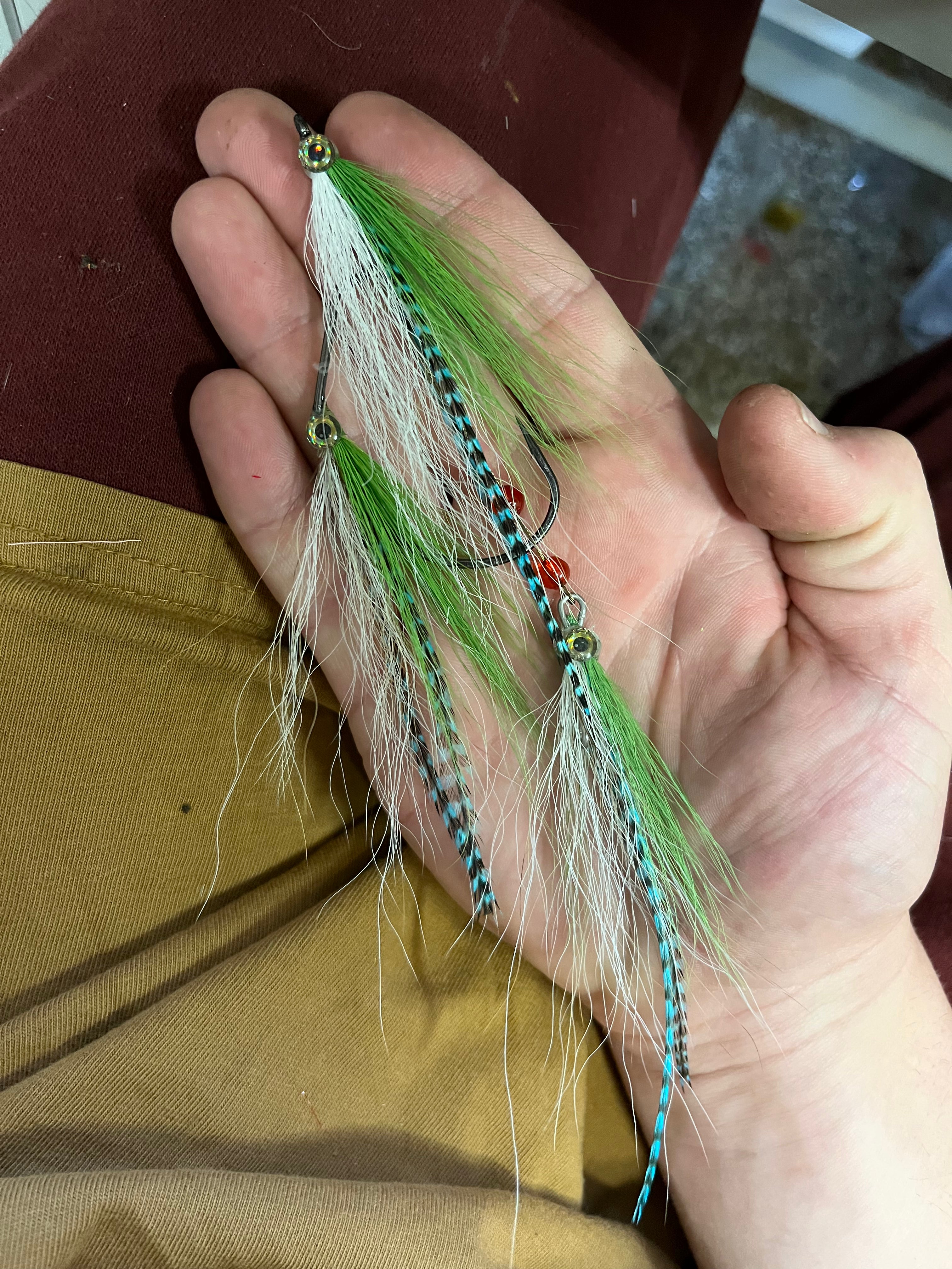 Schoolin' baitfish – Stinky B Flies